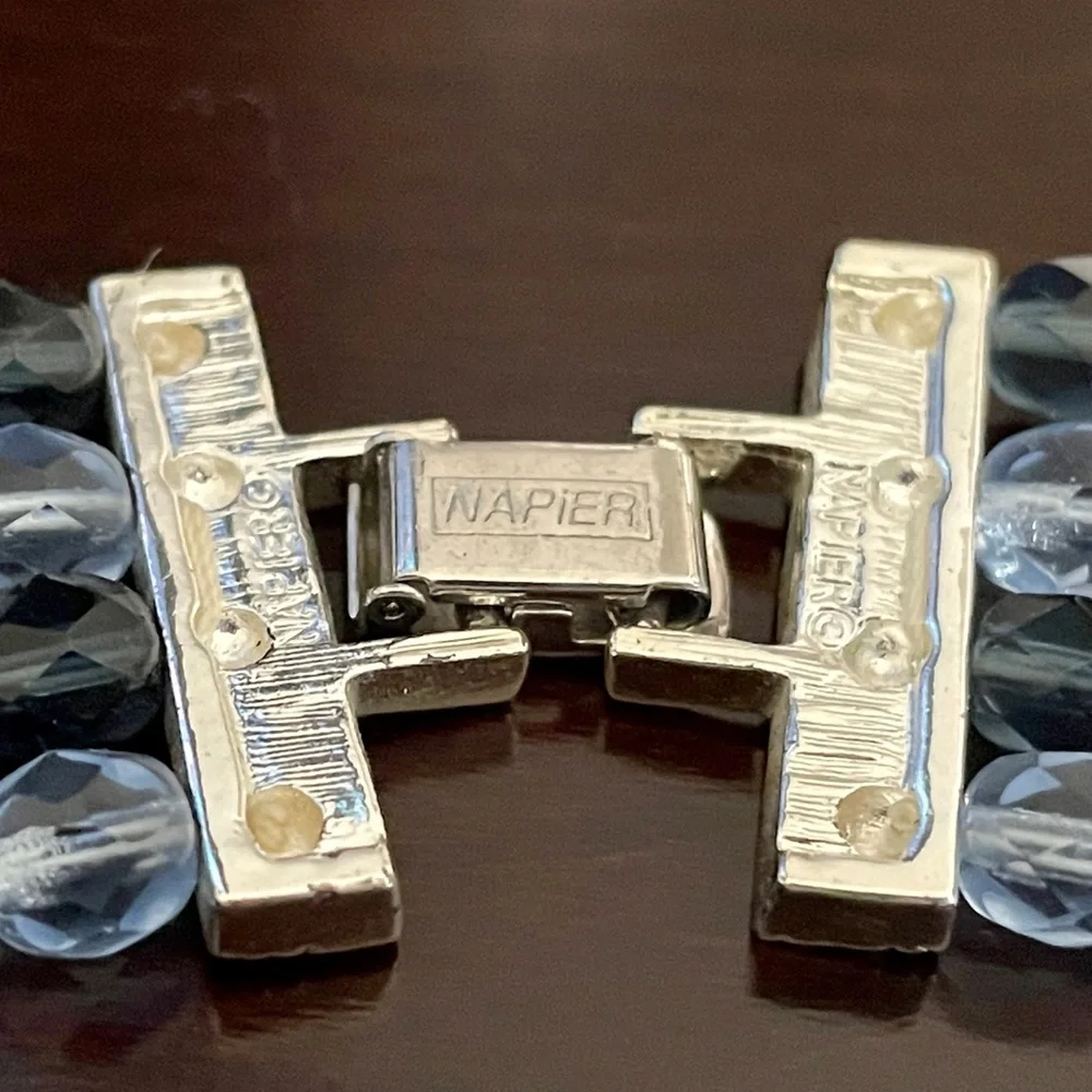 Napier (signed) matching clasp bracelet & pierced earrings set silver tone blue